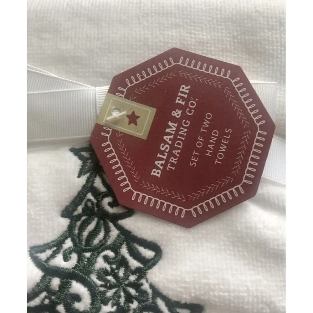 Christmas Tree Embroidered Hand Towels Bathroom White Green Balsam Fir Set of 2